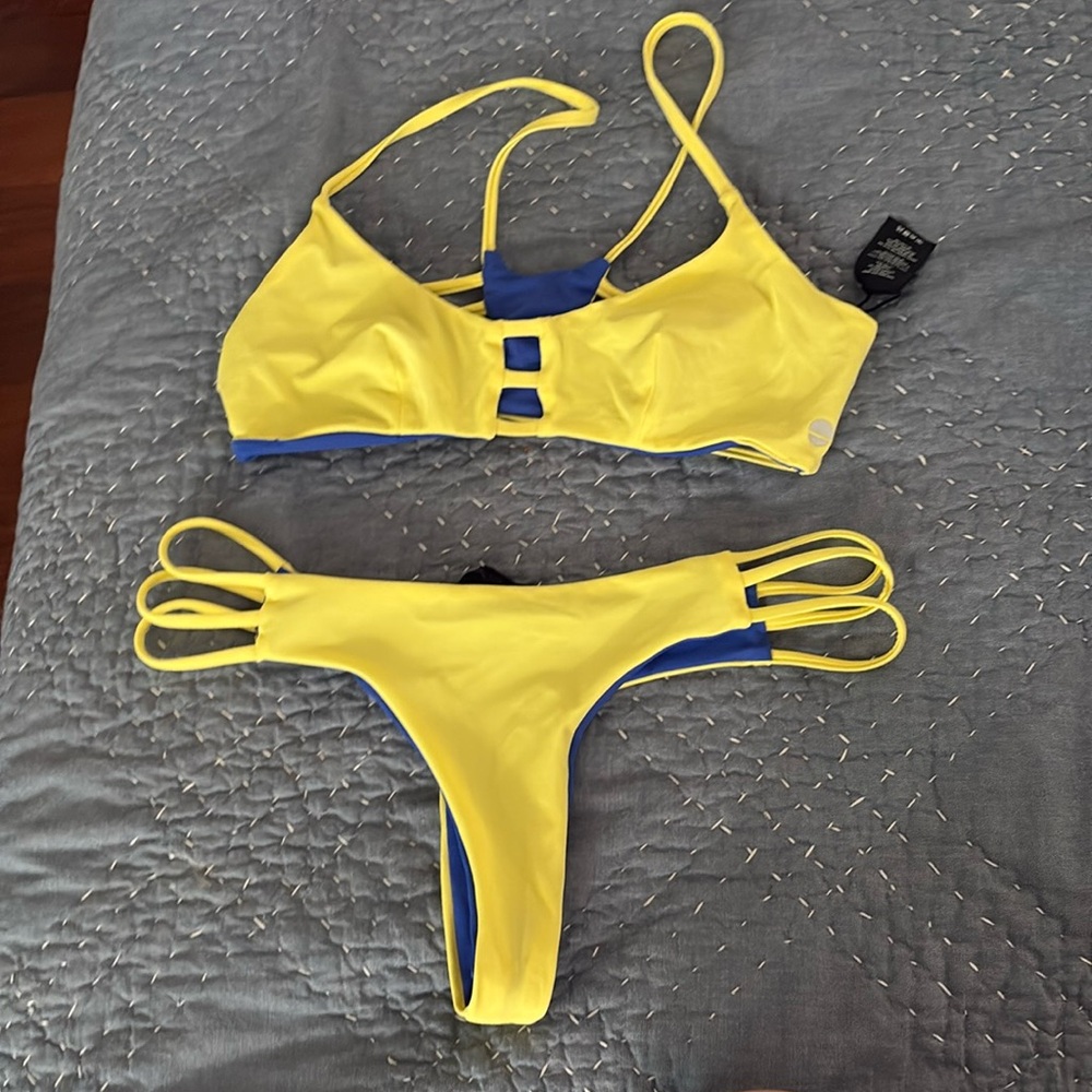 Solé East reversible yellow/blue thong swimsuit never been worn